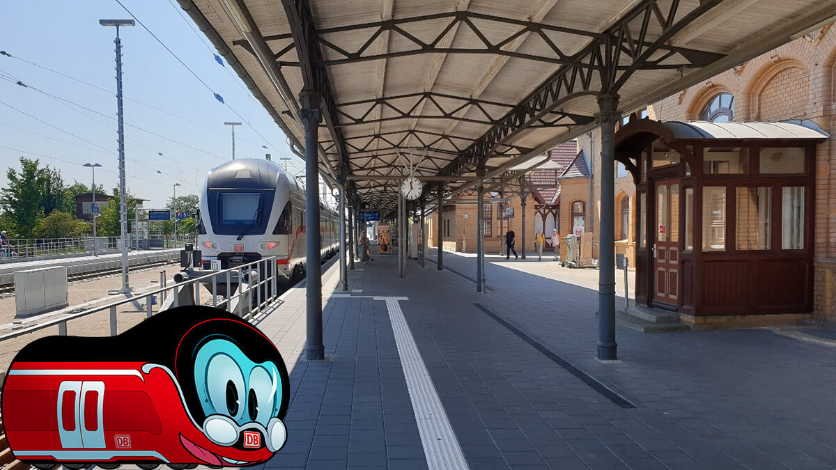 Der Alleskönner: Bahnhof WarnemündeBahnhof Warnemünde