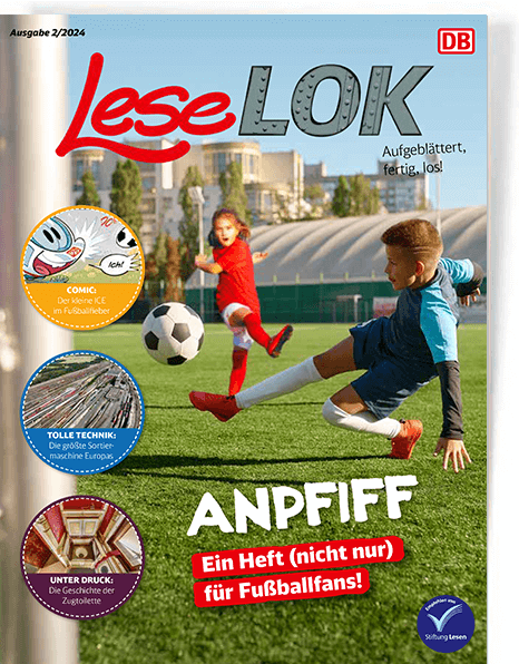 Cover LeseLOK 1 | 2024, Mädchen und Junge spielen Fußball