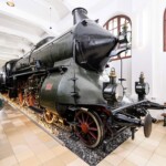 Die Schnellzuglokomotive fuhr vor über 100 Jahren den Weltrekord © DB Museum/Uwe Niklas Die schwarze Schnellzuglokomotive ausgestellt im DB Museum