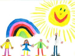 Kinderzeichnung mit Sonne und Regenbogen